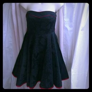 Strapless black & red dress